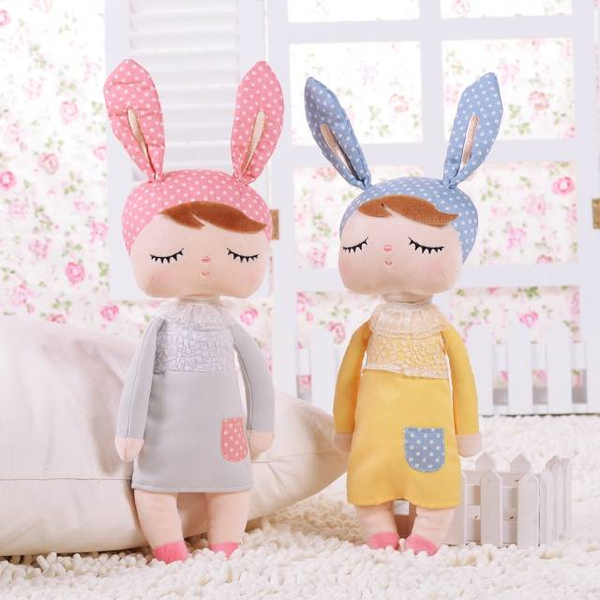 Metoo yellow Angela doll 42cm