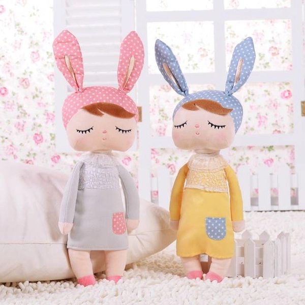 Metoo yellow Angela doll 42cm