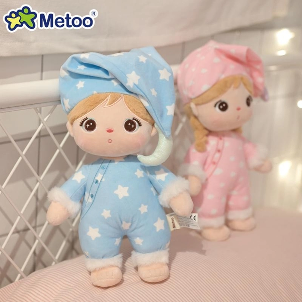 Girl in pyjamas 30 cm Metoo