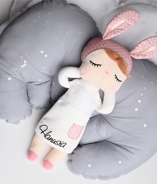 Metoo White Angela doll 42cm