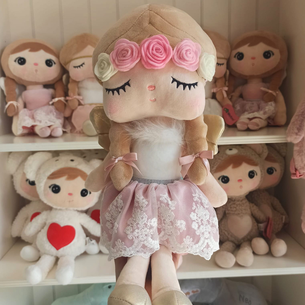 Metoo doll with a colorful wreath 48cm