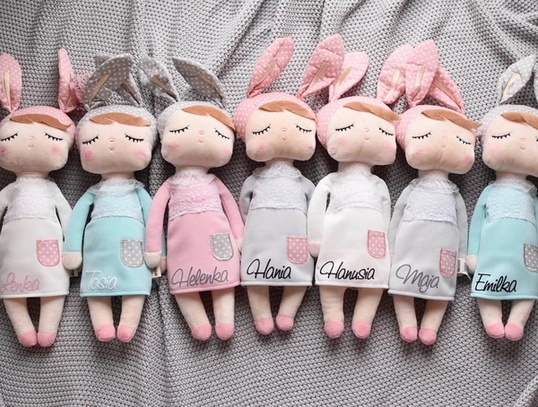 Metoo White Angela doll 42cm