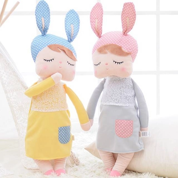 Metoo yellow Angela doll 42cm