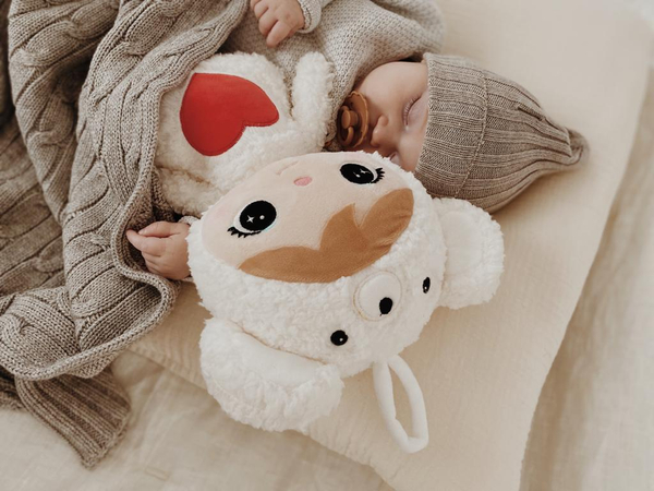 Metoo Polar Bear with heart