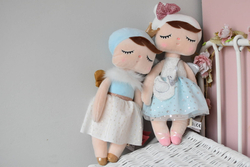 Metoo Angel doll with a handbag