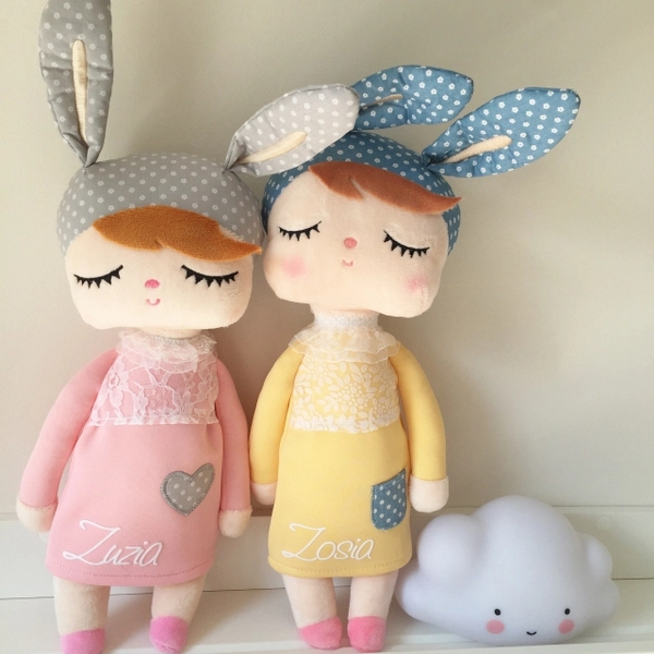 Metoo yellow Angela doll 42cm