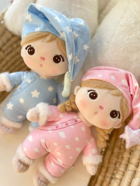 Girl in pyjamas 30 cm Metoo