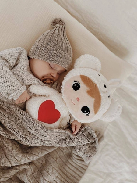 Metoo Polar Bear with heart