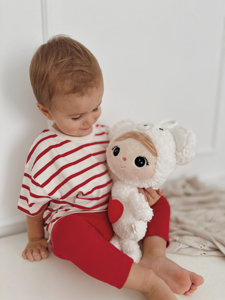 Metoo Polar Bear with heart